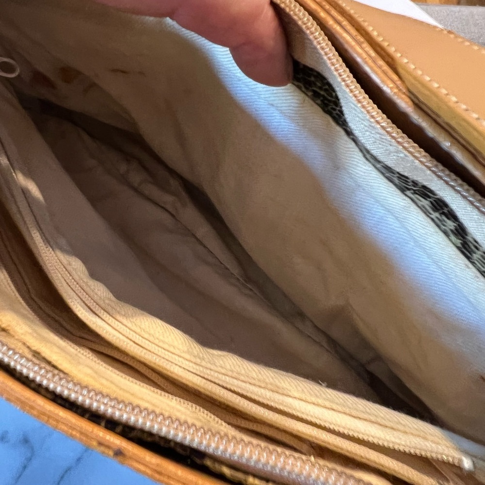 Authentic Tods Shoulder Bag Vintage Rare Python Patent Leather Canvas Lining - Picture 11 of 11